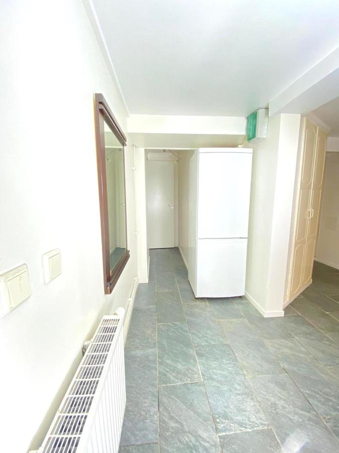 Tallkrogen Romantic House - Upper Or Lower Apartment 斯德哥尔摩 外观 照片