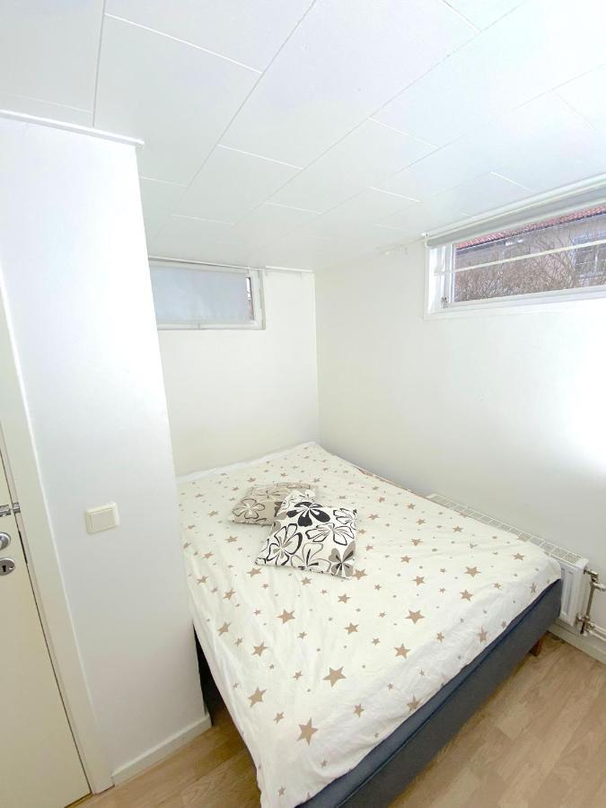 Tallkrogen Romantic House - Upper Or Lower Apartment 斯德哥尔摩 外观 照片