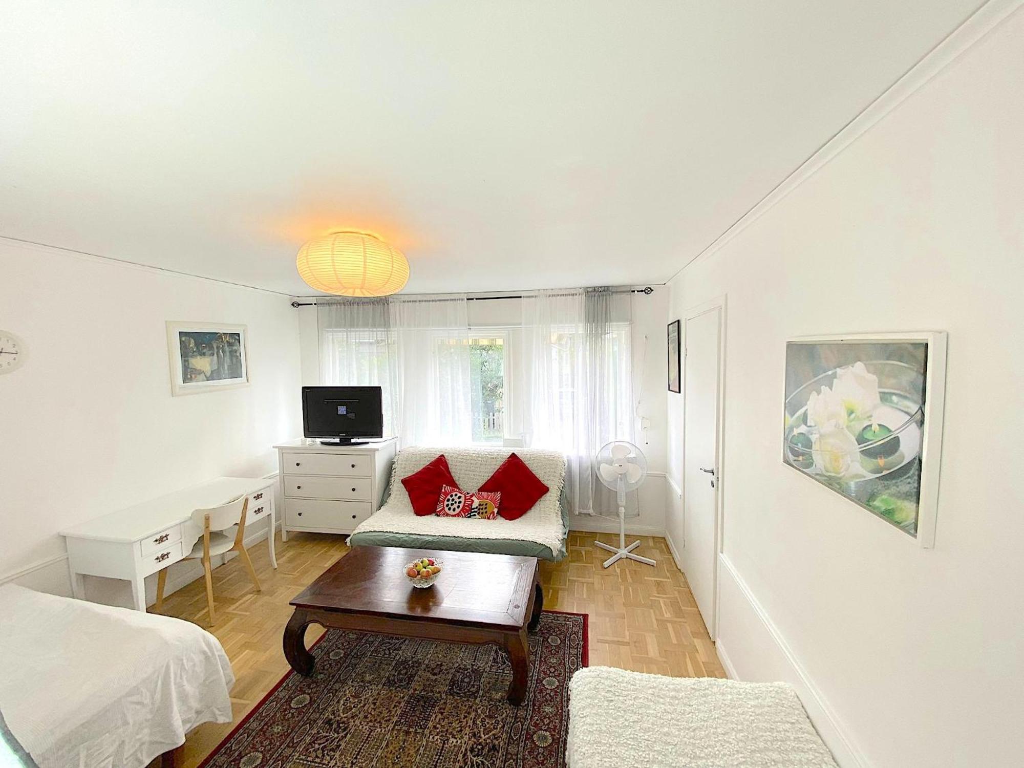 Tallkrogen Romantic House - Upper Or Lower Apartment 斯德哥尔摩 外观 照片